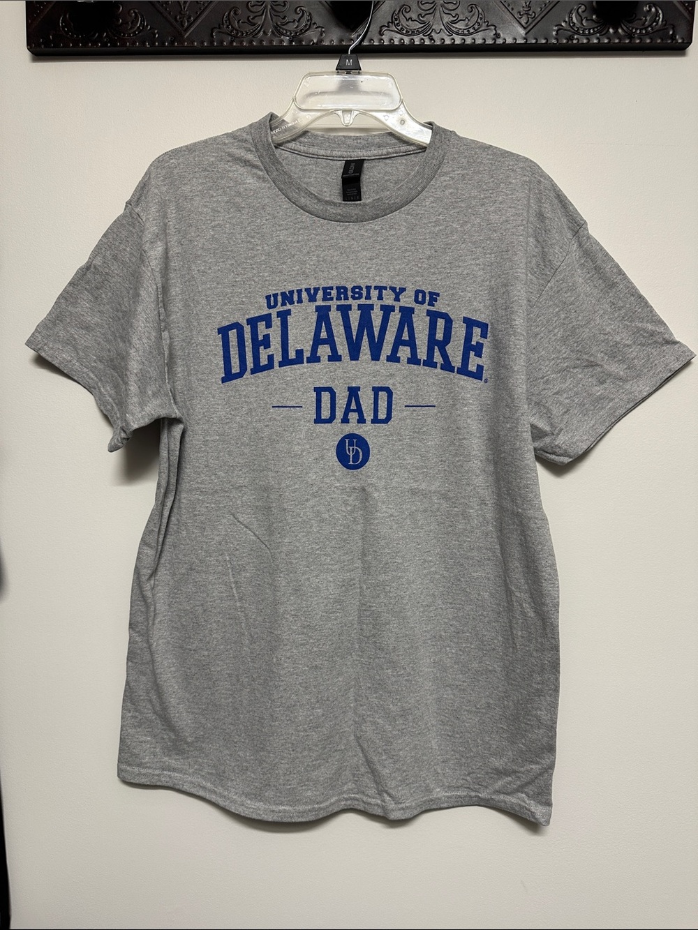 University of Delaware Dad Gray Men’s Large T-Shirt